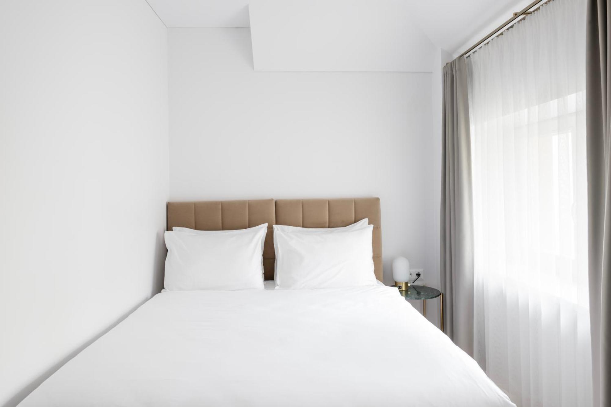 Grand Crown Aparthotel VNO Exterior photo