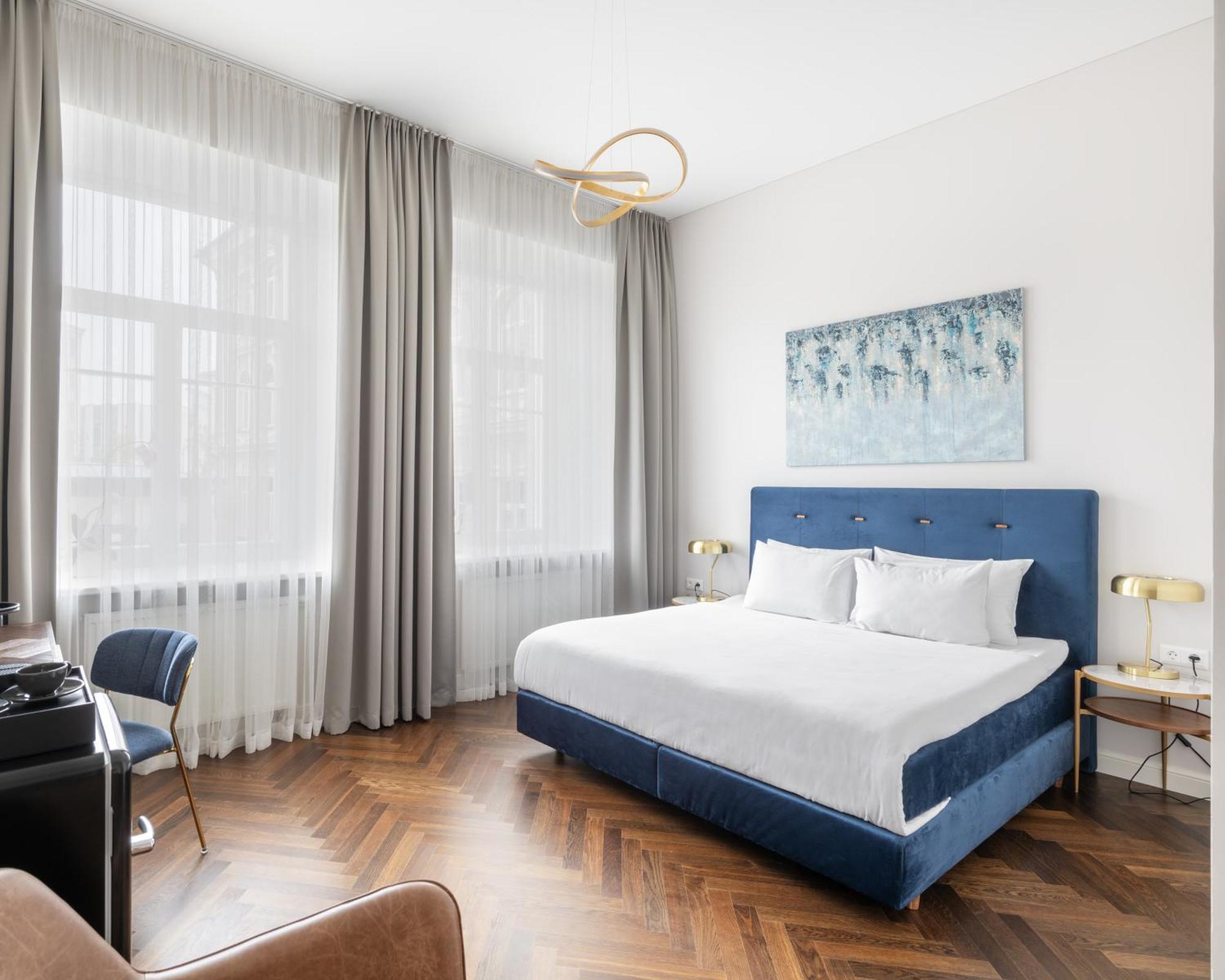 Grand Crown Aparthotel VNO Exterior photo